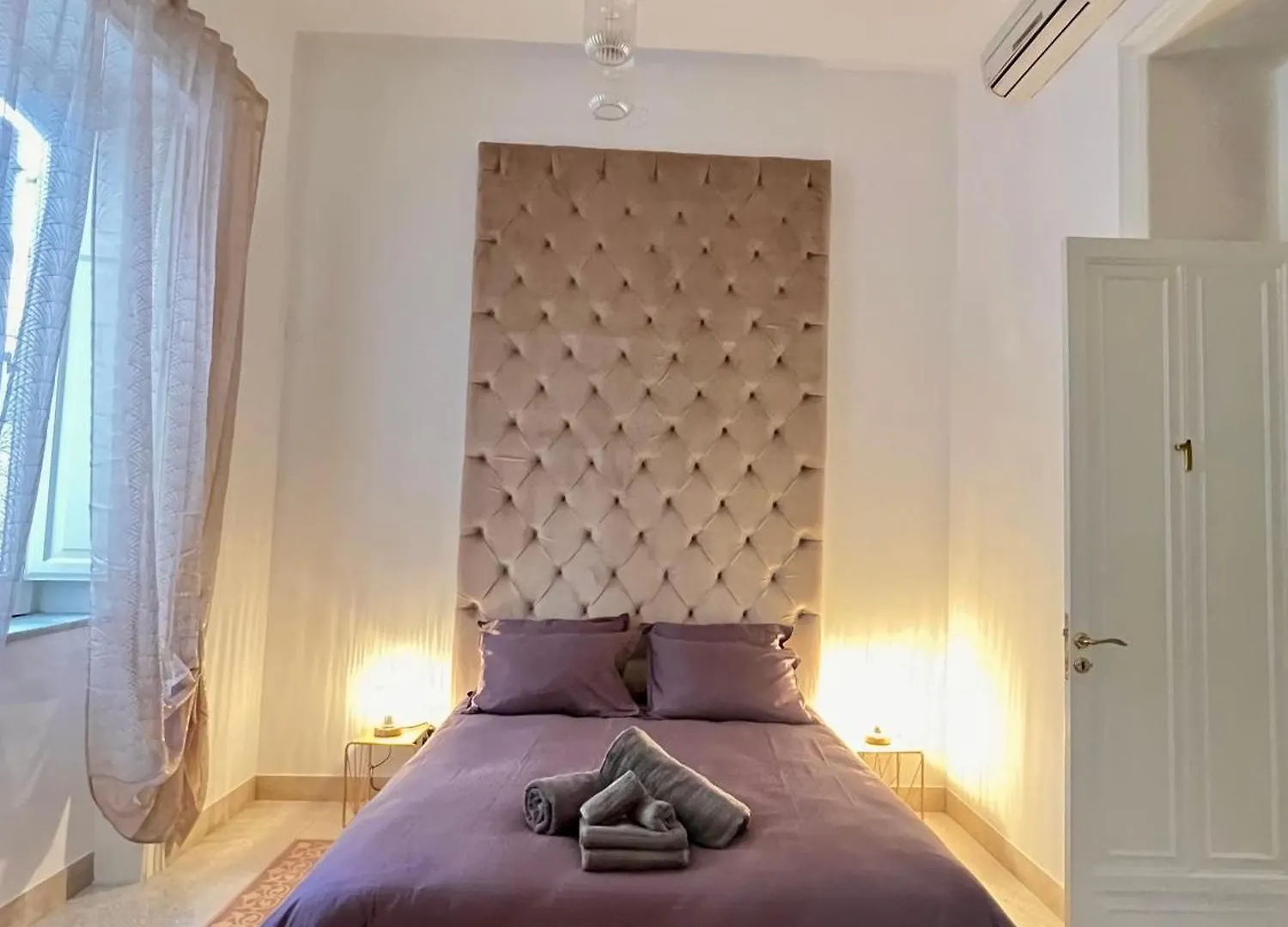 Bed & Breakfast Aristocasa B&B Luxury Rooms Palermo Italien